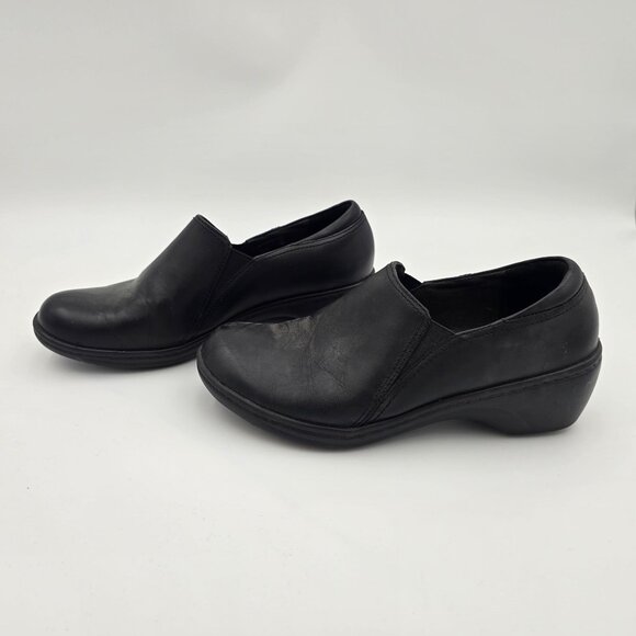 Clarks Black Slip-On Leather Womens Shoes Size 6 With Cushioned Sole & Slip Resi - Picture 4 of 6
